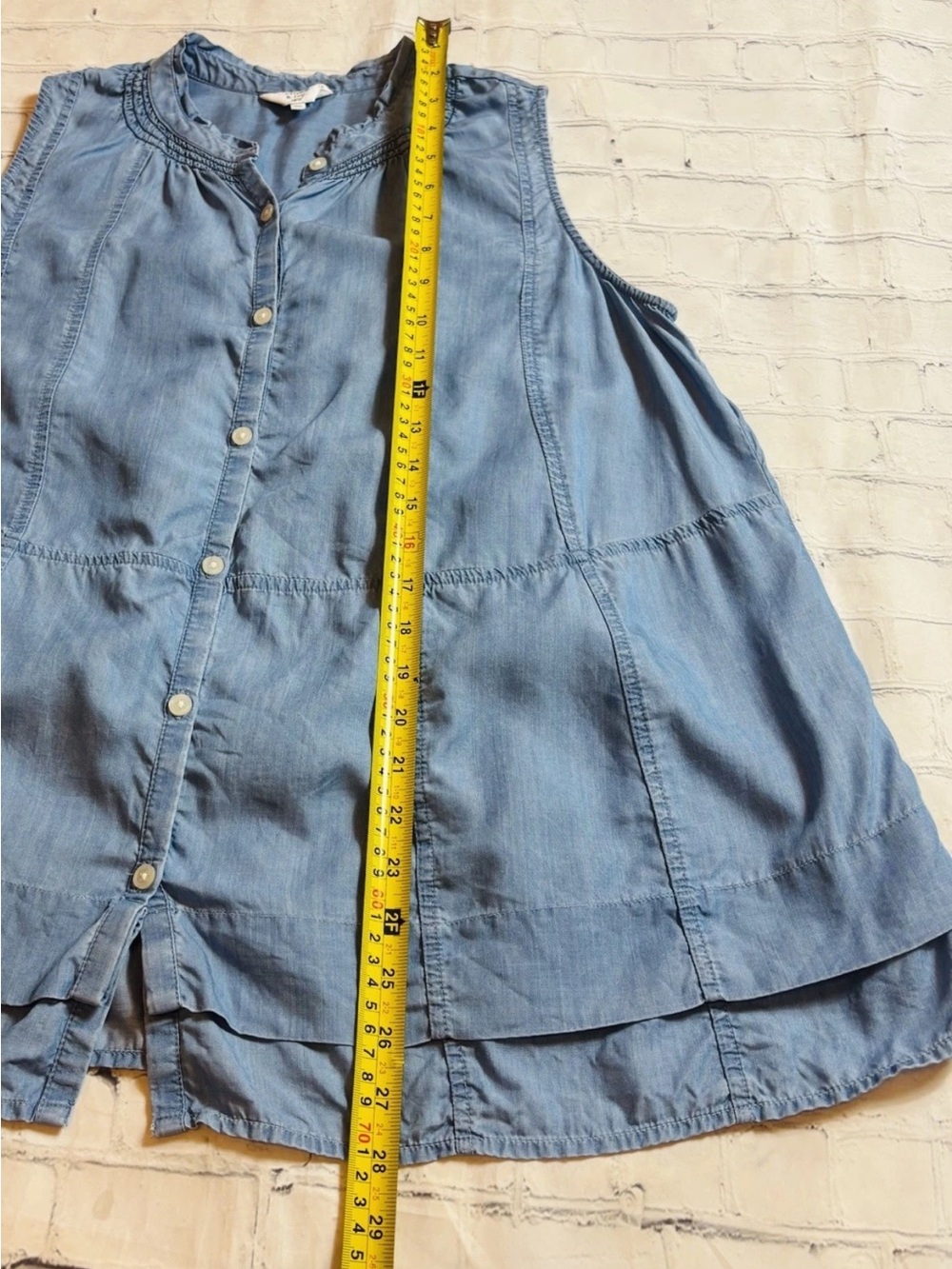 Crown & Ivy Curvy Plus Women's Sleeveless Chambray Denim Top Size 0X Classic - Picture 7 of 9
